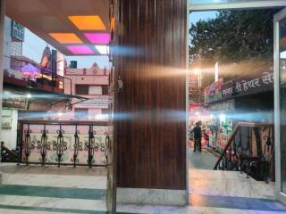 SUBHADRA GUEST HOUSE - Mathura - 3