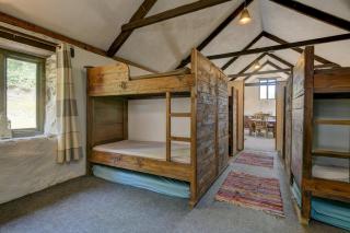 The Hay Barn Brendon Hills - Upton - 1