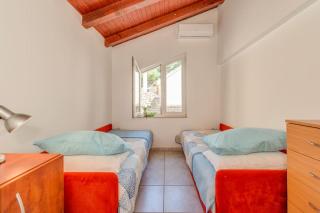 Luiza Holiday House - Nečujam - 2