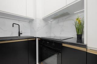 Apartment with Balcony & Parking in Warsaw by Noclegi Renters - Varsavia - 7