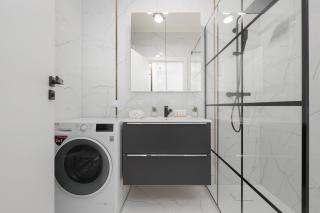 Apartment with Balcony & Parking in Warsaw by Noclegi Renters - Varsavia - 5