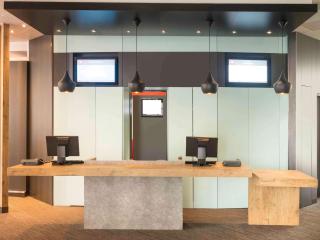 ibis Nantes Centre Tour Bretagne - Nantes - 4