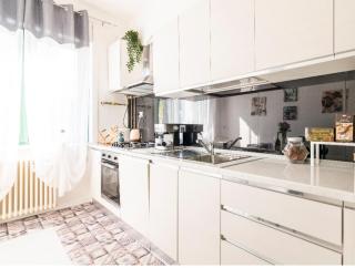 Melody's House - Como - 1