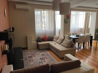 Cozy 1BR Near Center & SMarket - Baku - 0