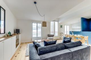 L'étincelle - Lumineux - Vue Tour Eiffel - BM - Paris - 1