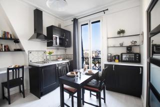GuestReady - 2 pièces lumineux vue sur Notre Dame - 9
