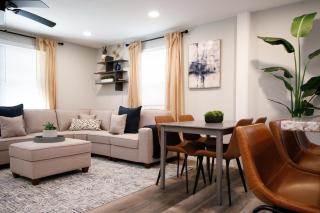 Luxury 4 Large Bedrooms with 5 Beds and 3 Baths, a Quiet Street in Cascade Area - Atlanta - 1