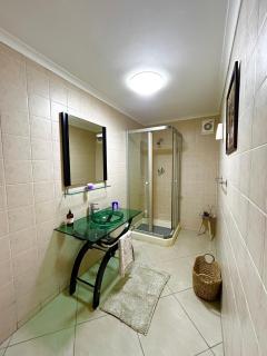 Coastal Suite at Private Home Lyndhurst - 3