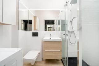 Beautiful Apartment with Balcony & Free Garage by Noclegi Renters - Poznań - 6