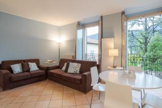 GuestHost - Ossuccio Apt with AC, Balcony & Parking! - 2