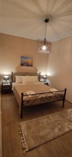 Cleopatra's Vacation Home - Sparta - 1