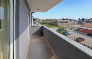 2 Bedroom Amazing Apartment In Medulin - Medulin - 0