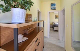 Amazing Home In Medulin With Kitchen - 9