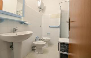 1 Bedroom Beautiful Home In Arbus - Arbus - 5
