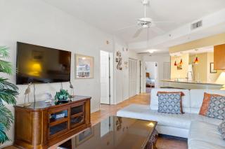 Luxury Updated Unit w/ Balcony - Crimson #105 - 3