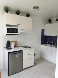 Joli studio lumineux avec parking, proche gare - Chelles - 7