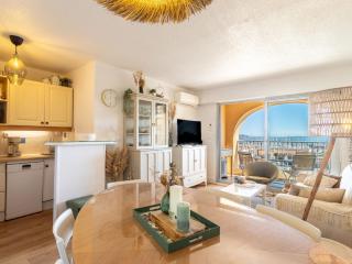 Studio Port de La Gavine-31 by Interhome - Hyères - 2