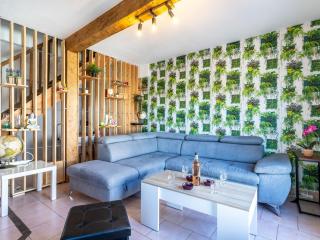 Apartment Le Berlioz by Interhome - Le Pradet - 4