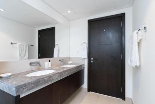 Lux BnB Dubai Creek Harbour BLVD Views - Dubai - 3