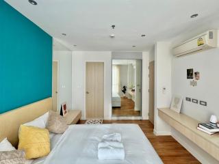 Pattaya Minimal Sea - 1