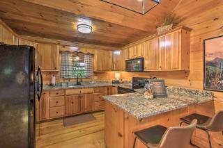 Blue Ridge Cabin Hot Tub, Fire Pit and Grill! - Blue Ridge - 4