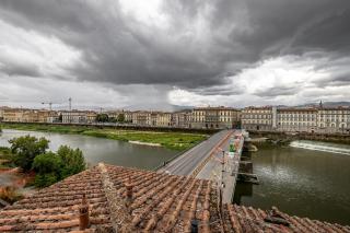 YiD wonderful balcony view on Florence - 2