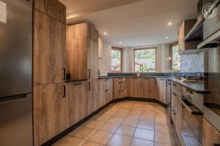 Spacieux Chalet 19pers, Piscine, Jacuzzi, Sauna & Salle de Jeux - 7