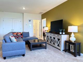 Fabulous Family Pool Home with Game Room-7543OL - 9