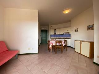 Appartamento in complesso con piscina - 4