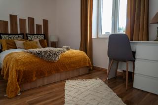 Stone House With Jacuzzi "DINARA" - Kijevo - 3