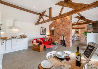 Sunset Barn - Normanby - 9