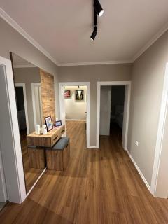 Luxury Center Apartments - Tirana - 2