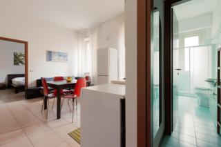 Milano Cosy APT with Balcony - Milan - 0