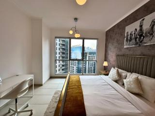 Lux BnB I The Residences I Sky Line Views - Dubai - 9