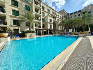 Lux BnB Travo Tower I Private Garden I Lake View - 6