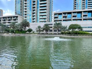 Lux BnB Travo Tower I Private Garden I Lake View - 2