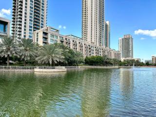 Lux BnB Travo Tower I Private Garden I Lake View - 1