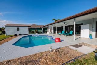 Sleek and Modern, Sunset Views & Pool - The Lighthouse - Roelens Vacations - Cape Coral - 8