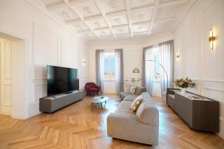 SJR Luxury Apartment Trevi Fountain - 9