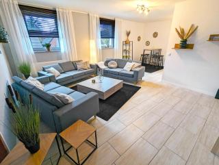BesTime - 5 Schlafzimmer, Wohnzimmer, Küche, Waschtrockner, Terrasse, Smart-TVs, Netflix, Tischfußball - Wildeshausen - 7