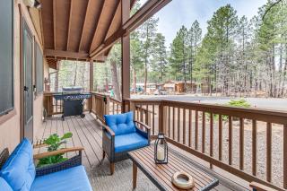 Updated Deck and Fireside Table Pinetop Cottage - Indian Pine - 0