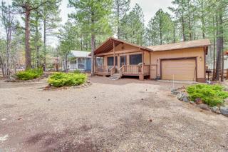 Updated Deck and Fireside Table Pinetop Cottage - Indian Pine - 9