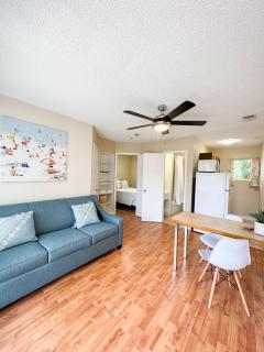Oasis by the Bay Vacation Suites - Wasaga Beach - 2