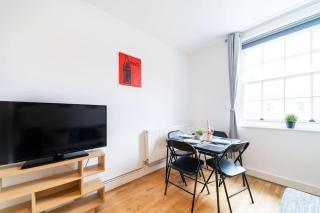 Beautiful one bedroom flat in Tavistock Place - 5