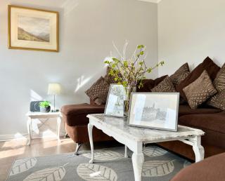 Luxurious & Modern Apartment - Hawkhead - 7