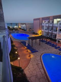 Cecelia Resort, Apartment With Free Private Beach - Hurghada - 1