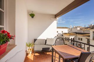 Duquesa port studio apartment - bright sunlit terrace - Manilva - 9