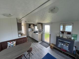 Ormesby 8, Haven Holiday Park, Caister - Four Bedroom, sleeps 8, pets welcome - 2 minutes from the beach! - Great Yarmouth - 0