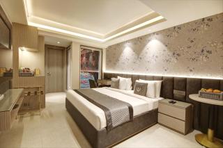 Stepstones Hotels and Inn-DLF PHASE 3 GURGAON - Gurgaon - 0