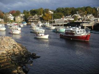 Perkins Cove Gem - Q934 Brought to you by GetAway Vacations - 2